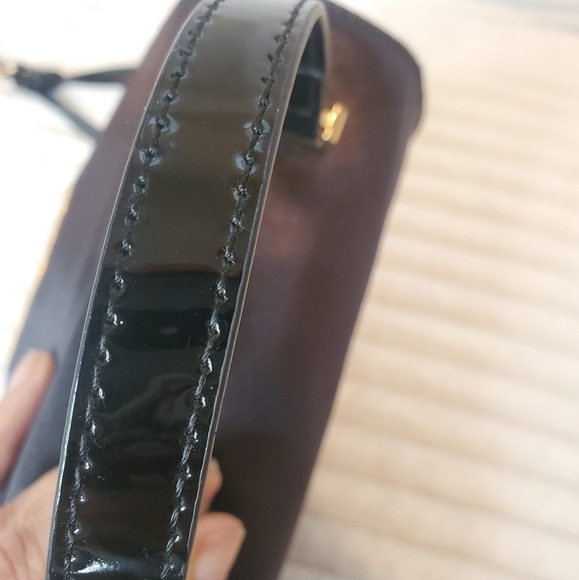 MARCIANO By Guess Small Crossbody Satchel Bag - Picture 6 of 12